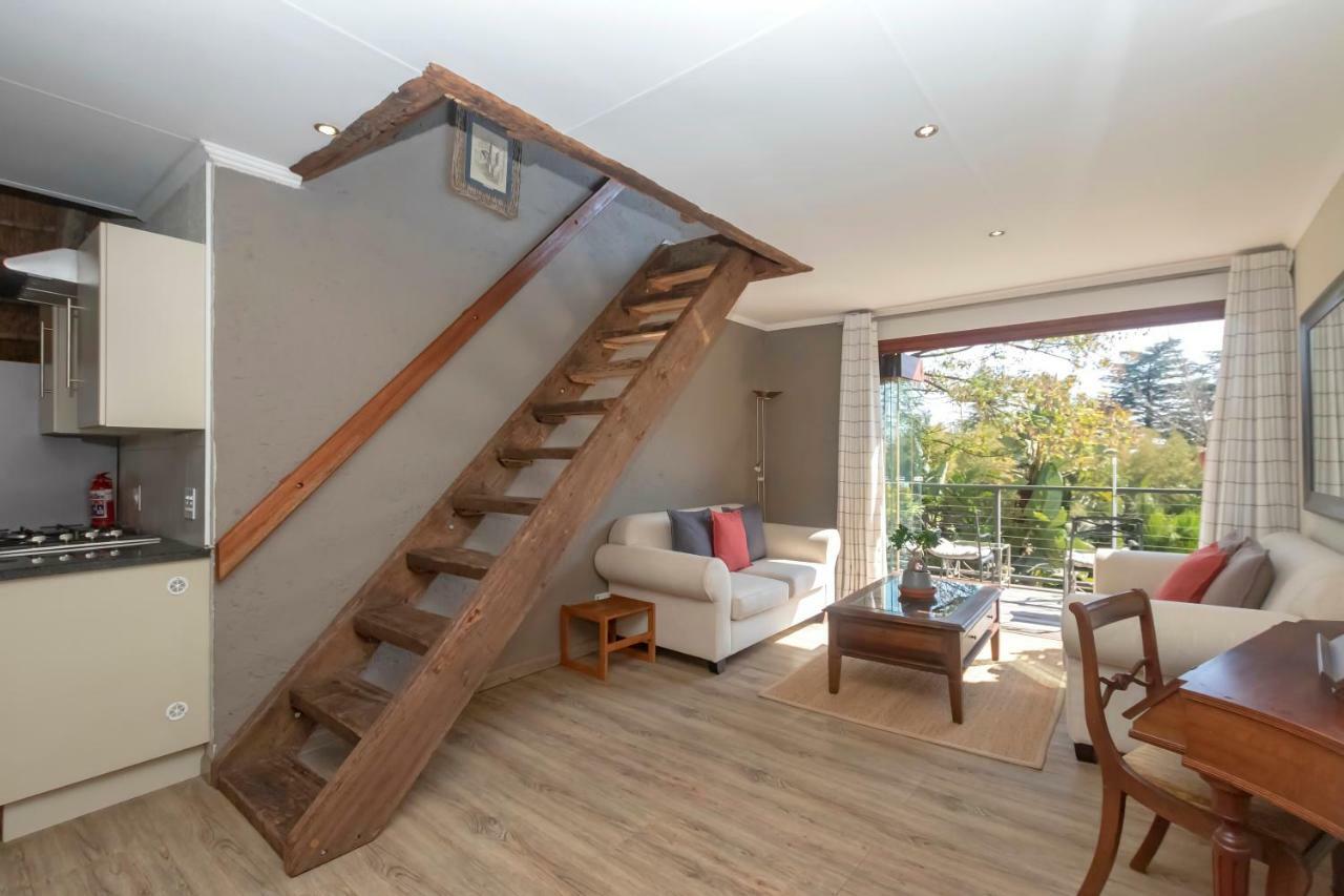 50 On Shepherd Boutique Guest House 샌톤 외부 사진